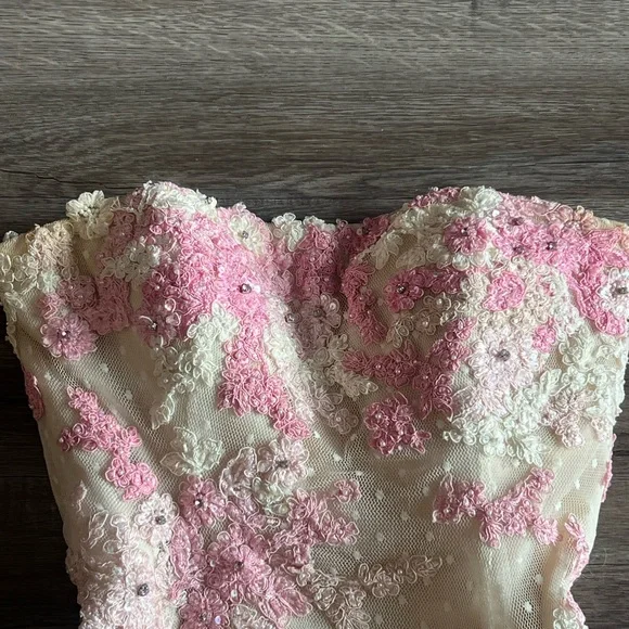 Sherri Hill Pink and Cream Floral Embroidered Lace Embellished Dress - Picture 5 of 16